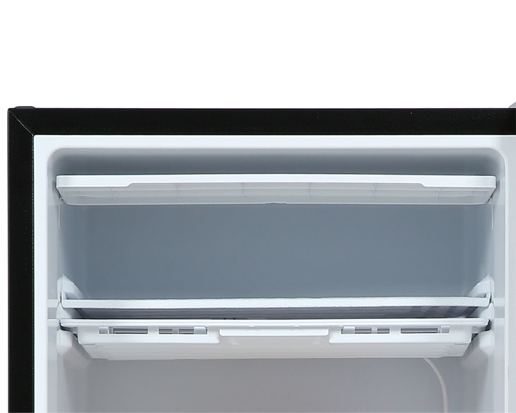 Tủ lạnh Electrolux 94 lít EUM0930BD-VN - góc nhìn 5
