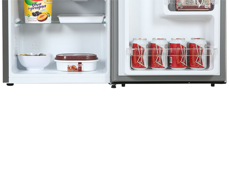 Tủ lạnh Electrolux 45 lít EUM0500AD-VN - góc nhìn 4